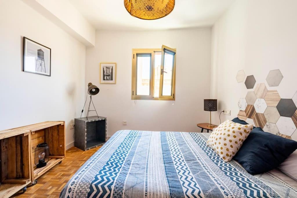 Lifehouse Cathedral * Free Parking* Superiorwifi* Apartment Almería